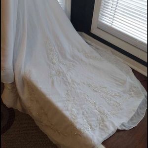 David’s bridal white wedding dress